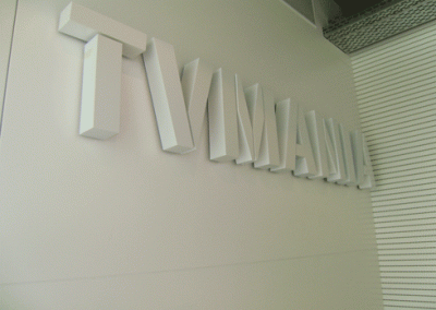 לוגו אותיות TVMANIA